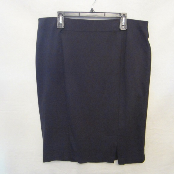 CATO Rayon Spandex Black Women's 18/20W Skirt Knee Length with Slit - Picture 1 of 5